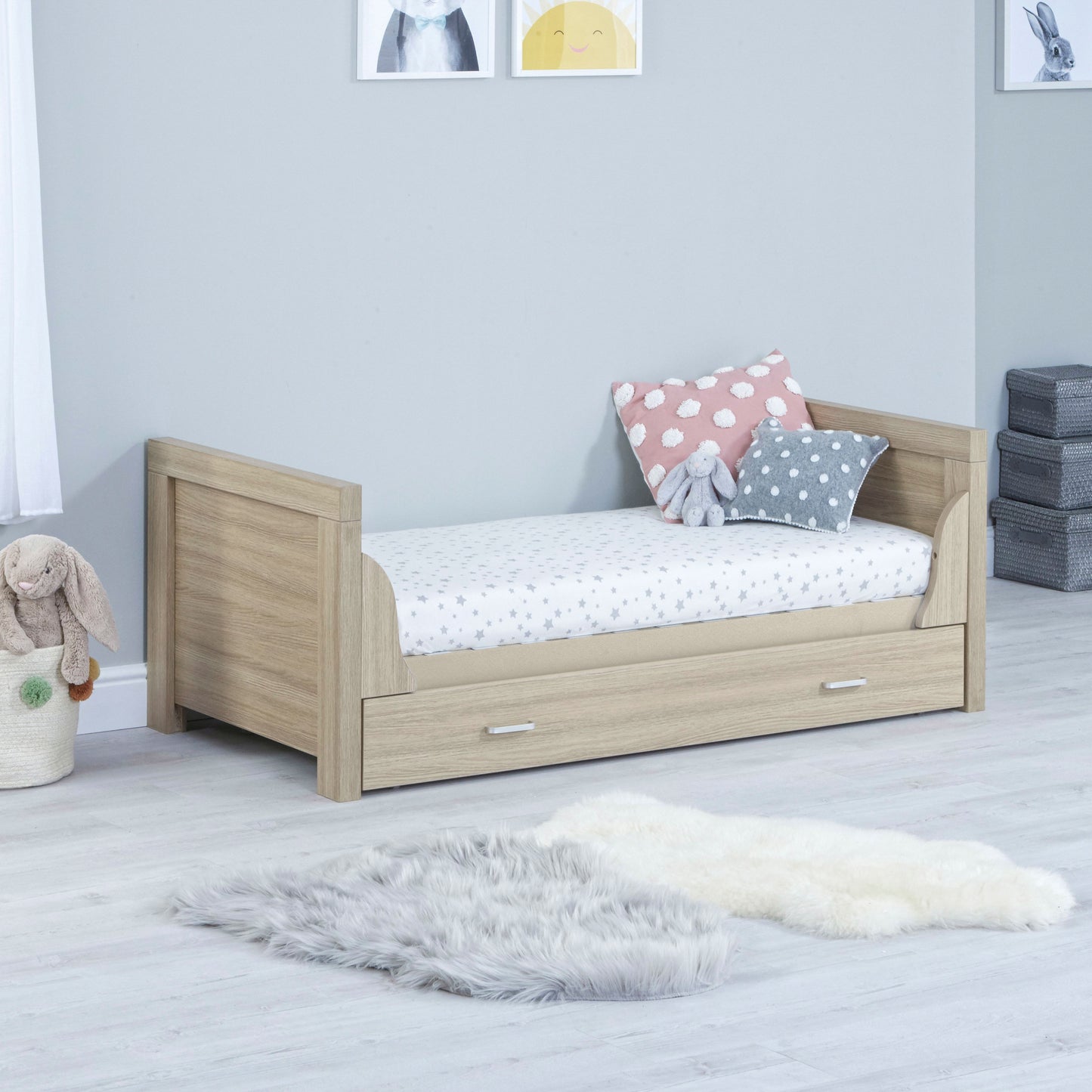 Babymore Luno Cot Bed with Drawer - Oak