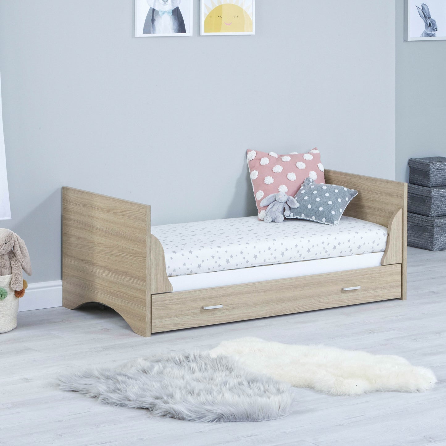 Babymore Veni Cot Bed with Drawer - Oak White